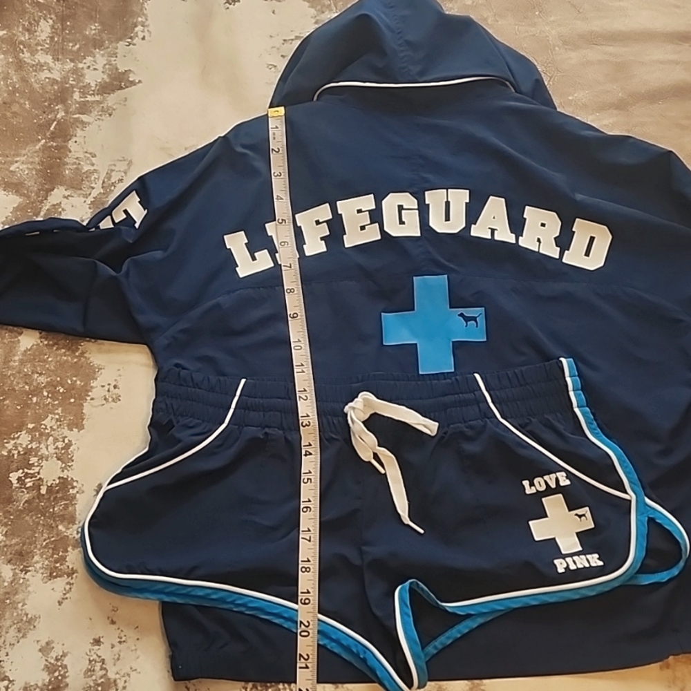 Lifeguard Pink Victoria's Secret - Picture 6 of 7